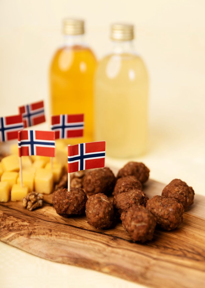 50x Cocktailprikkers Noorwegen - Hapjes Cocktail Tapas Zomer Terras EK / WK Voetbal