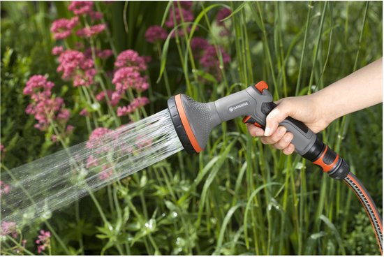 Comfort broes voor bloembedden en planten 22 cm met instelbare sproeistraal, anti-lek en vorstbescherming