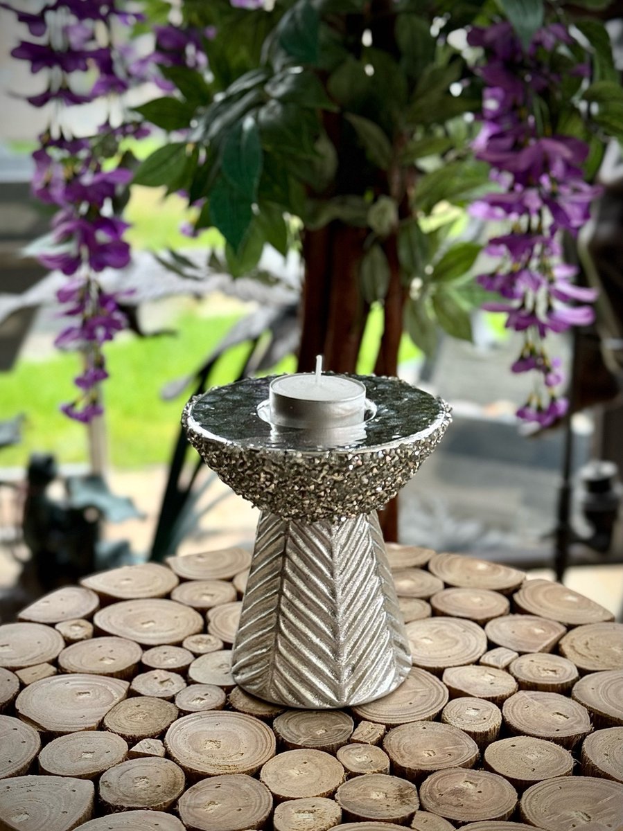 Theelicht houder 12 cm - voor binnen - decoratie - interieur - Valentijn - Nieuwjaar - Kerst - cadeau - geschenk - zilver - glitter