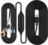 Zwarte DDPAI hardwire kit met een USB-C connector en een U-vormige connector.