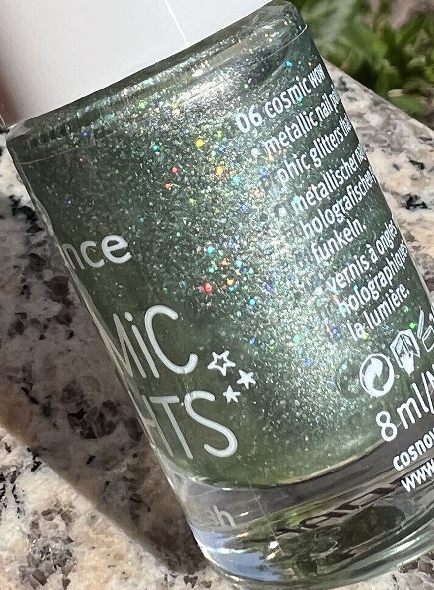 Goedkoopste Essence cosmic lights nail polish - 06 Cosmic Wow