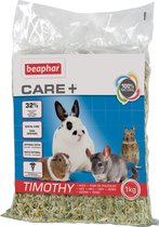 Beaphar Care+ Timothy hooi 1 kg met afbeeldingen van een wit konijn, cavia, chinchilla en degu.