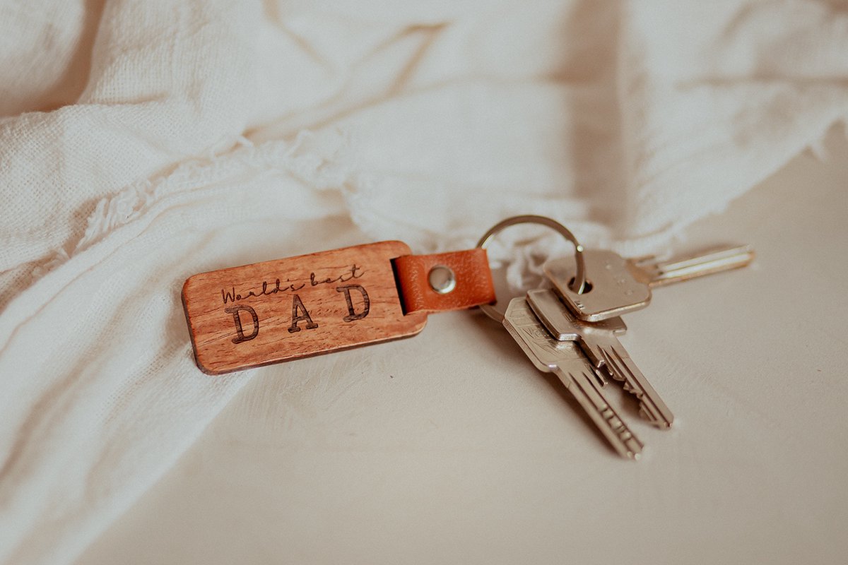 BolleToet - houten sleutelhanger Dad - Vaderdag - papa - verjaardag - cadeau voor hem