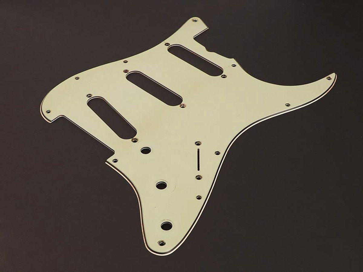 Boston MRC-ST63MI3 pickguard Stallion SSS, 3 ply mint ivory relic