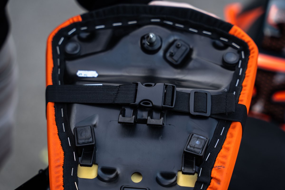 HIULLEN 2 stuks helmtas, helmtas met trekkoord, motorhelm, rugzak, waterdicht, draagbare helmzak, helmrugzak voor motorhelm, fietshelmen, basketbal, skihelmen, rijhelmen, fitness, zwart