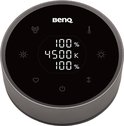 Draadloze ronde afstandsbediening voor de BenQ ScreenBar Halo, met een digitaal display en touchknoppen.
