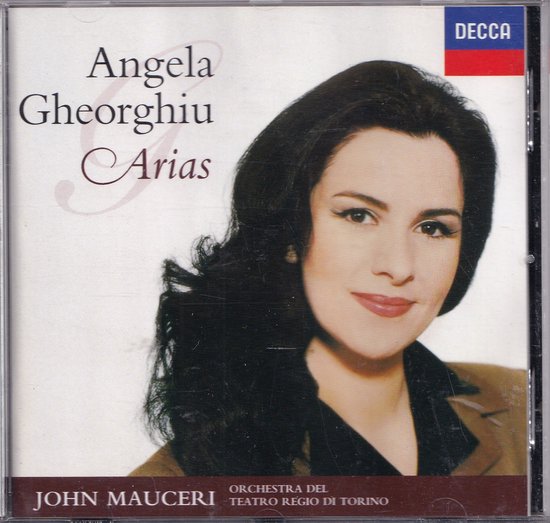 CD hoesje met portret van Angela Gheorghiu. Ze draagt een bruine jas en zwarte top. De tekst 'Angela Gheorghiu Arias' staat linksboven.