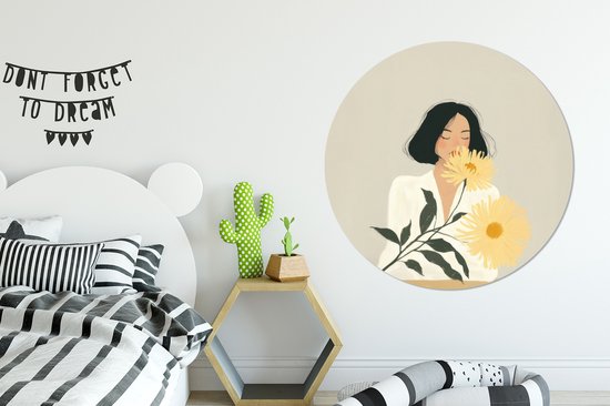 WallCircle - Wandcirkel - Muurcirkel - Vrouw - Bloem - Geel - Minimalistisch - Aluminium - Dibond - 120x120 cm - Binnen en Buiten XXL
