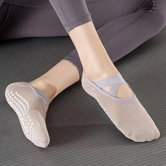 Pilates antislip sokken 4 paar - Yogasokken voor dames - met antislip bandjes en banden - voor Pilates-apparatuur, balletoefeningen en ballet - Maten 35-42 - Ademende katoenen sokken tot aan de kuit (zwart/wit/grijs/roze) — afbeelding 5
