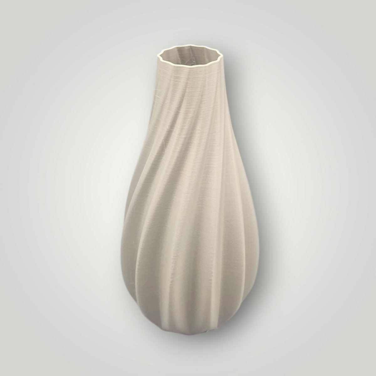 Vaas Saffier voor droogbloemen en zijdebloemen 20cm mat beige handgemaakt trendy unieke vaas voor interieurdecoratie