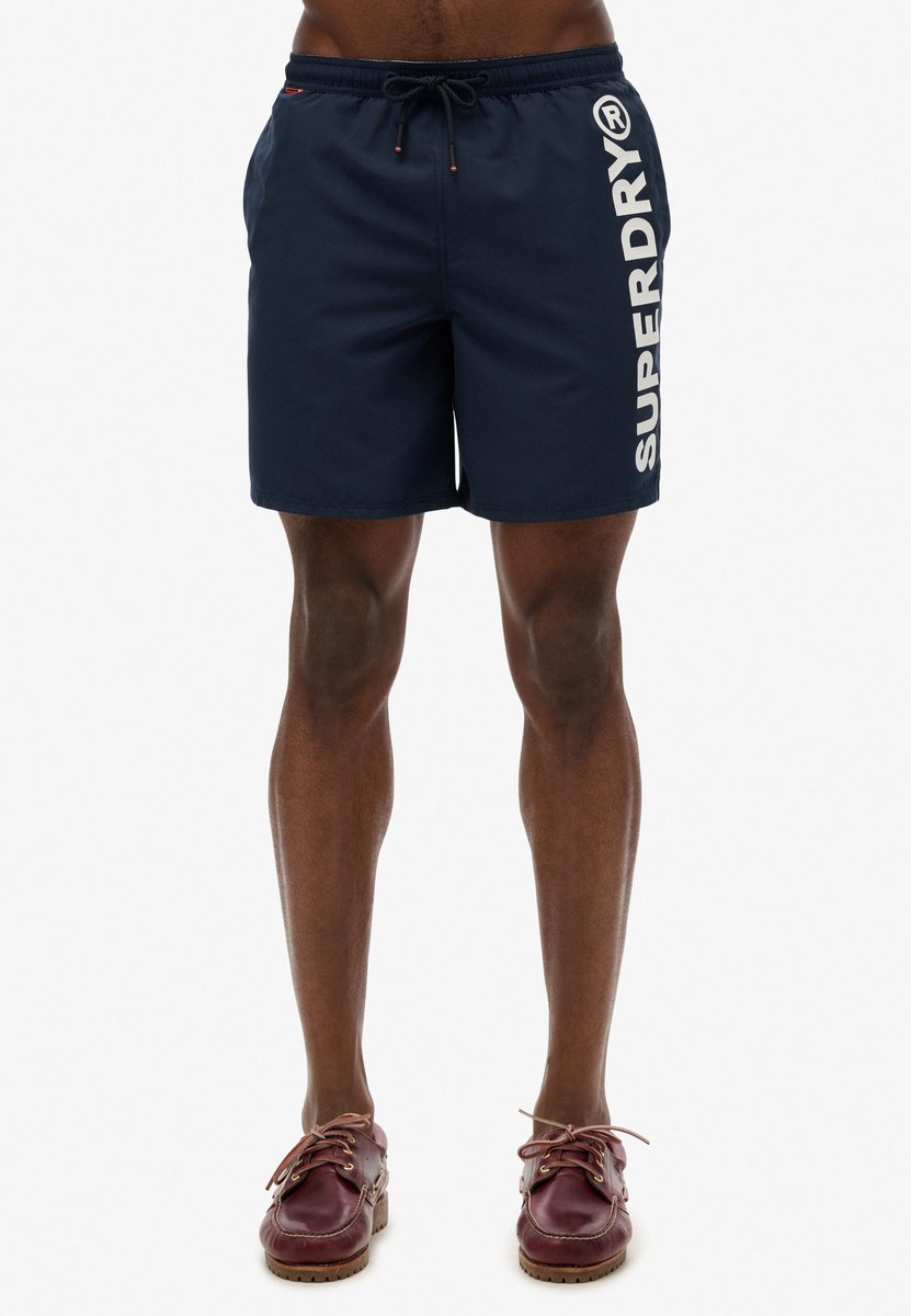 Superdry SPORT GRAPHIC 17 SWIM SHORT Heren Zwembroek - Nautical Navy — afbeelding 10