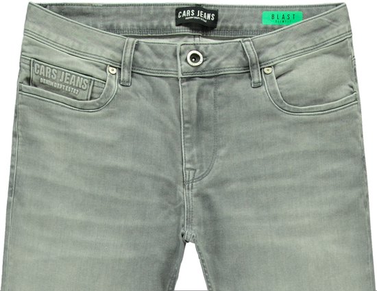 Grijze Cars Jeans met logo op de zak. Tailleband met 'Cars Jeans' en 'BLAST' labels.