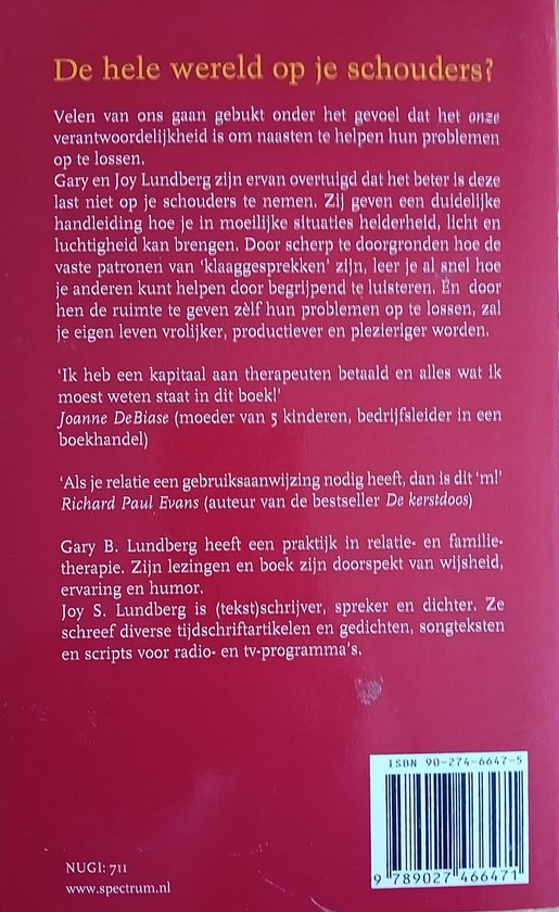 Boekomslag met de titel 'De hele wereld op je schouders?' en tekst over het helpen van naasten met hun problemen.