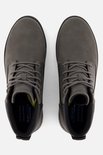 Grijze Skechers veterlaarzen van bovenaf gezien, met veters en 'WATERPROOF' opdruk.