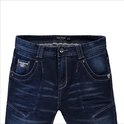 Voorkant van een donkerblauwe spijkerbroek met Cars Jeans label en stonewash-effect.
