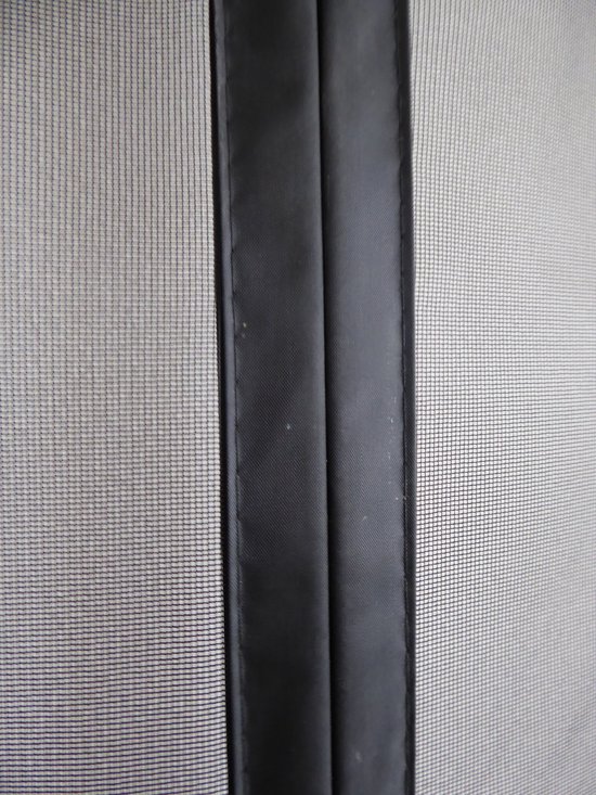 Ki-tec® Magnetisch Vliegengordijn 100x210 cm – Zelfsluitend – Sterke Magneten – 30 Maten – KD26 — afbeelding 3