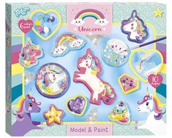 foto van Totum Unicorn gips gieten schilderen model & paint 10 gipsfiguren maken incl. 5 kleuren verf en penseel - knutselset cadeau tip