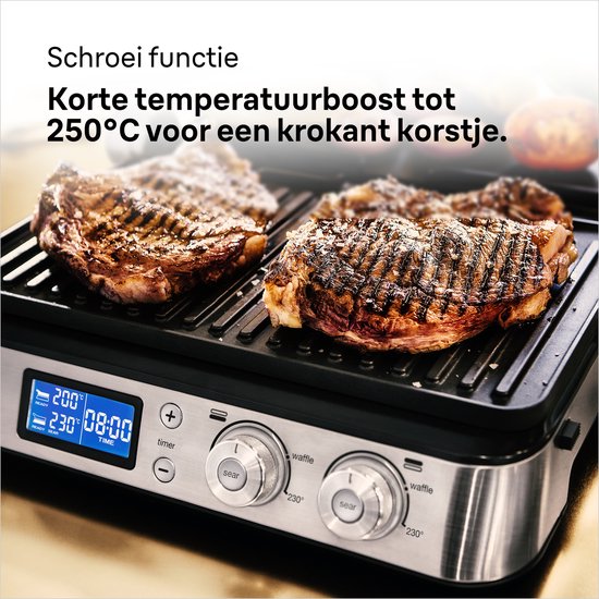 Twee grote, gegrilde steaks met grillstrepen op een contactgrill met digitaal display met 200°C en 08:00.