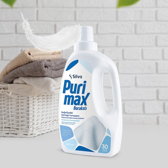 Assouplissant Silva Purimax Borakslı avec plumes et panier de serviettes.
