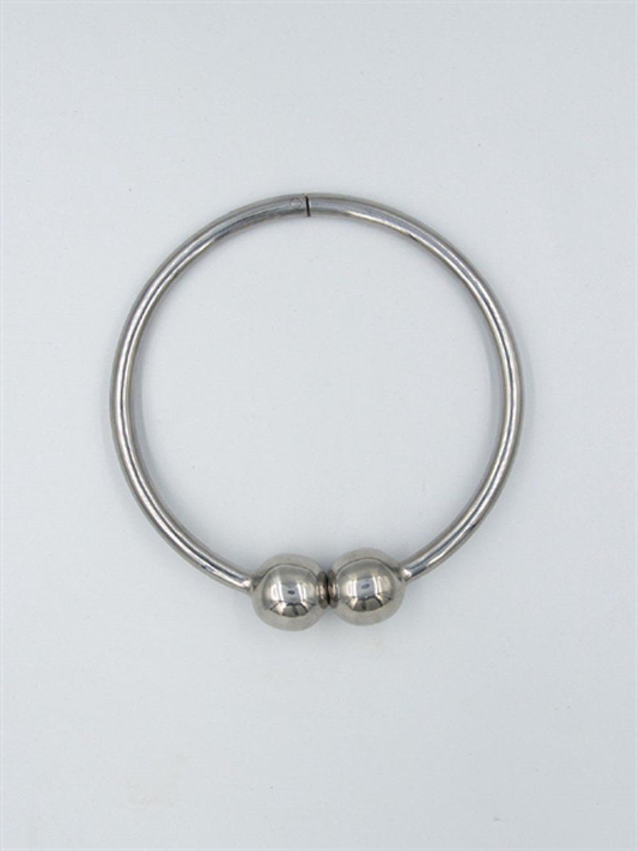 Steel barbell collar with magnet closure medium