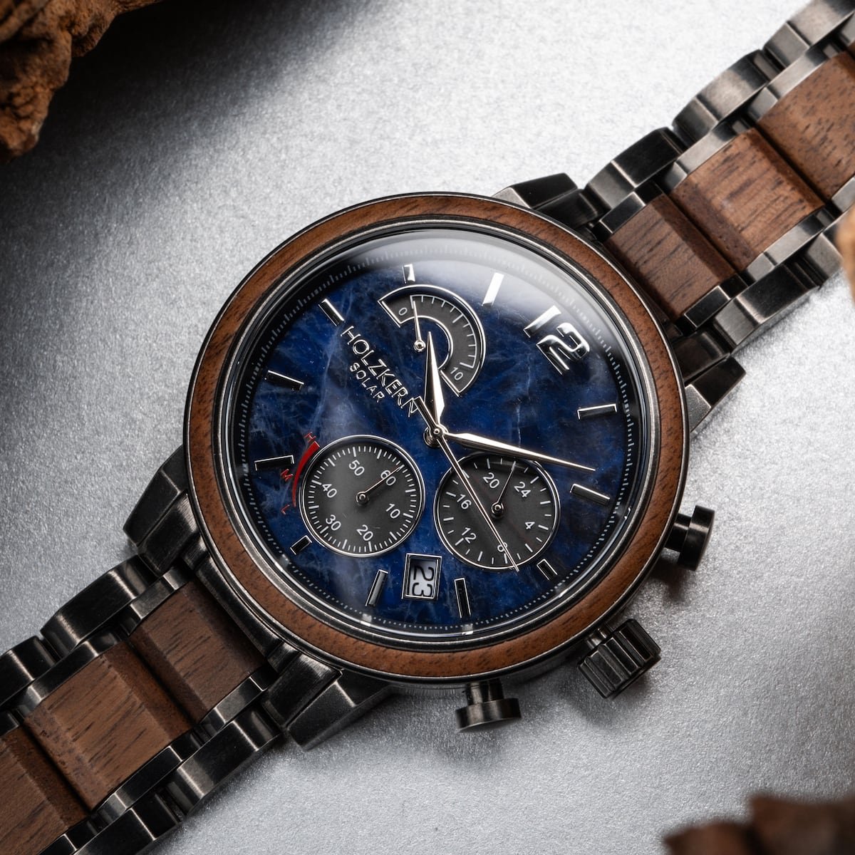 Holzkern Horloge Syntonize (Sodaliet Walnoot)