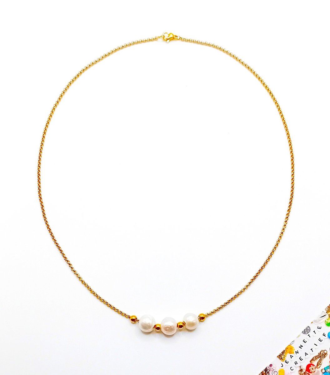 Jeannette-Creatief® - Zoetwaterparels - Ketting met Zoetwaterparels en RVS Gouden kralen - Jasseron - Jasseron Ketting - Dames Ketting - Kettingen - Sierlijke ketting - Ketting met Zoetwaterparels - Parelketting - Sieraden met Parels - Moederdag