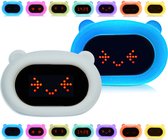 Kadoing® Beer Wekker met Wake-Up Light - Nachtlamp kleuren - met Gezichtsuitdrukkingen en TAP-ON functie - Kinderklok - Slaapwekker - Kinderwekker Digitaal