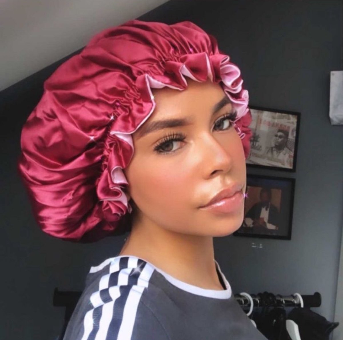 satijnen bonnet Rood/Roze