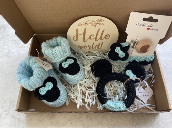 Maminobaby.nl Baby geschenkset jongens - Mickey mouse - Handmade speenkoord - Handmade bijtring - Gehaakte Babyslofjes - Kraamcadeu — afbeelding 2