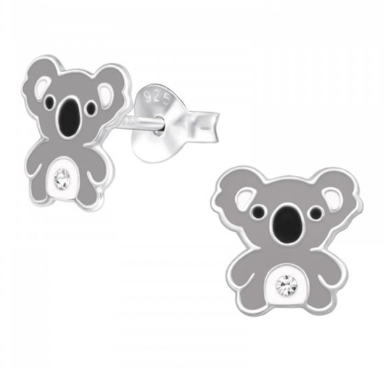 Clous d'oreilles en argent en forme de koala gris avec oreilles, yeux et nez noirs. Le ventre a une tache blanche avec une petite pierre.