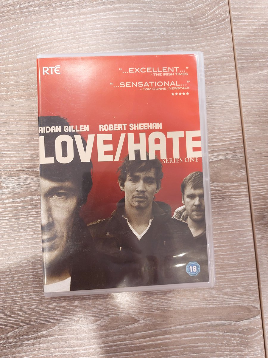 LOVE / HATE (2010) ,