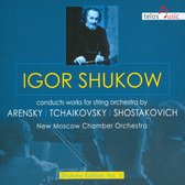 Igor Shukow conducts works for string orchestra by Arensky, Tchaikovsky, Shostakovich