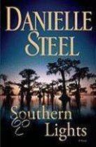 Boek "Southern Lights" van Danielle Steel. Gedecoreerd met een afbeelding van moerasbomen bij zonsondergang.