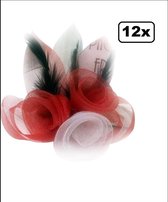 12x Broche tule 3 bloemen met veertjes rood-wit-rood