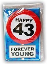 Happy Birthday kaart met button 43 jaar