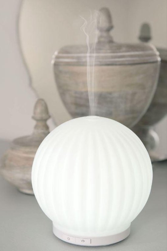 Diffuser voor etherische oliën van keramiek wit ultrasone