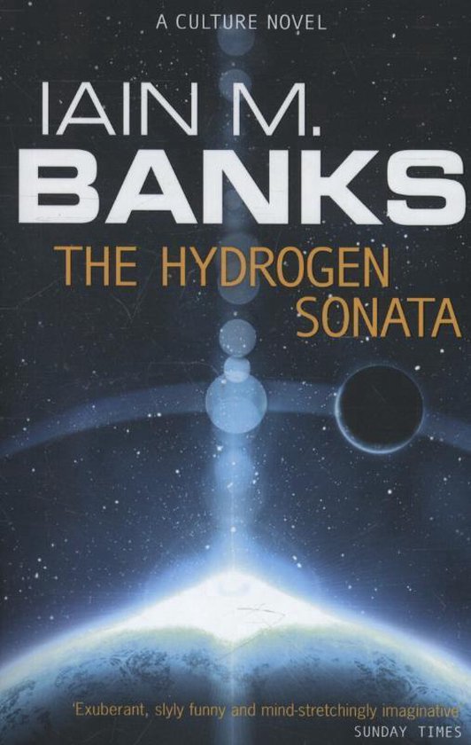 Boekomslag van The Hydrogen Sonata met een ruimteachtergrond, blauwe gloed en planeten.