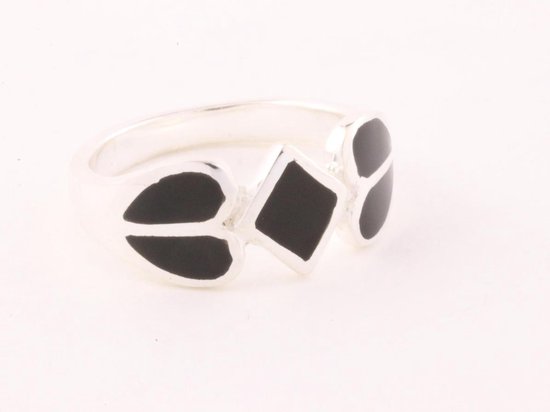 Zilveren ring met onyx - maat 16.5