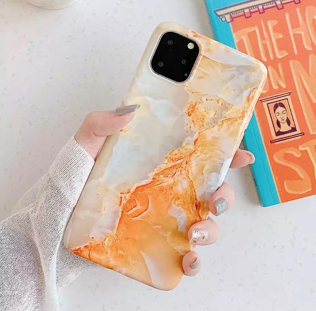 basichoesjes designer marmer silicone hoesje Geschikt voor iPhone 11 Pro - achterkant hoesje - oranje marmer - steen look