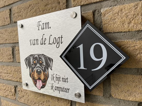 De vreemdeling Bezit orgaan Naambordje voordeur hond met huisnummer zelf samenstellen | bol.com