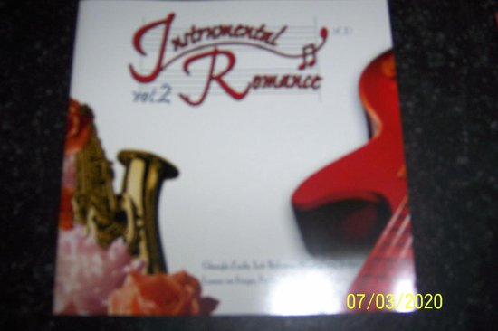 Albumhoes 'Instrumental Romance vol.2' met rode gitaar en gouden trompet.