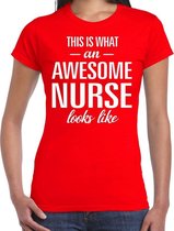 Awesome nurse / verpleegster cadeau t-shirt rood dames S