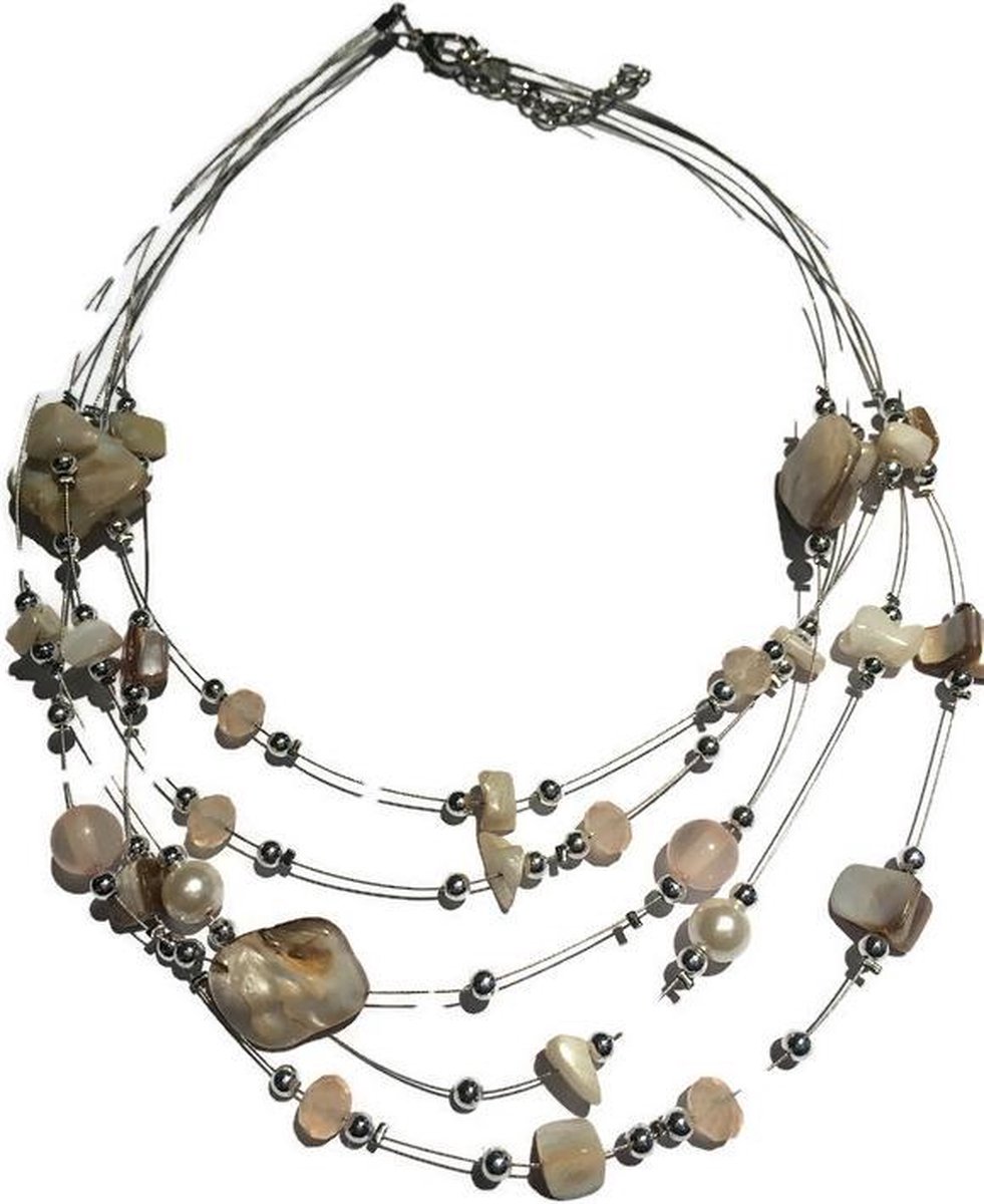 Ketting beige schelpkralen