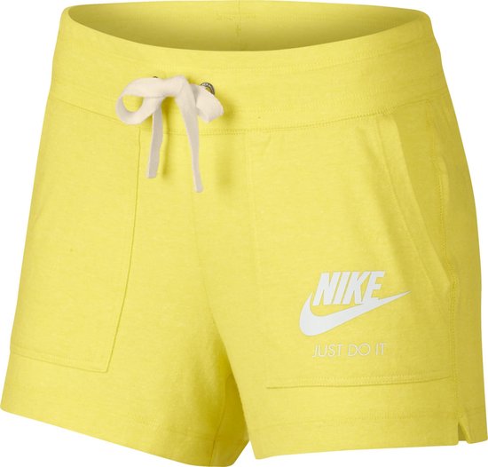 Nike Nsw Gym Vntg Short Korte broek Dames - Yellow Pulse/(Sail) - Maat XS |  Bestel nu!