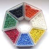 Nellie Snellen rocailles glaskraaltjes - 2mm -7 kleuren oranje/geel/blauw/wit/rood/groen/zwart kleine kraaltjes doosje-4