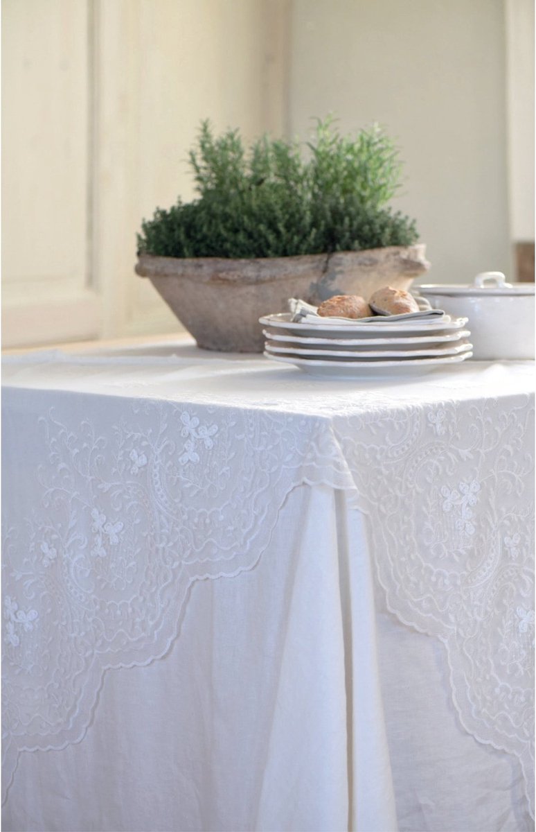 Tafellaken / Tafelkleed | Audrey - Geborduurde Kant - Machinewasbaar 180 x 350 cm - Off-White - Pimlico