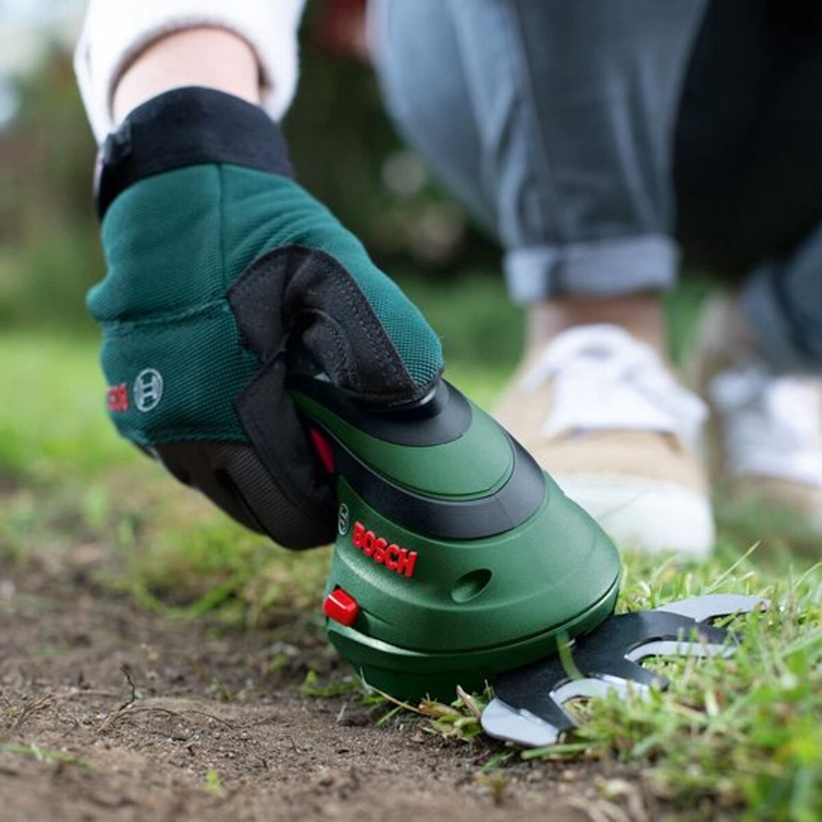 Bosch Tuinschaar EasyShear (geïntegreerde 3,6 V accu, accuduur