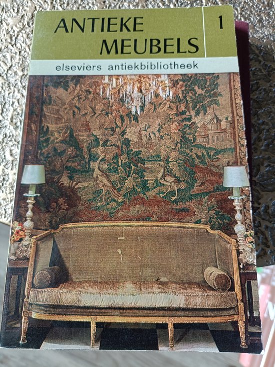 1 Antieke meubels