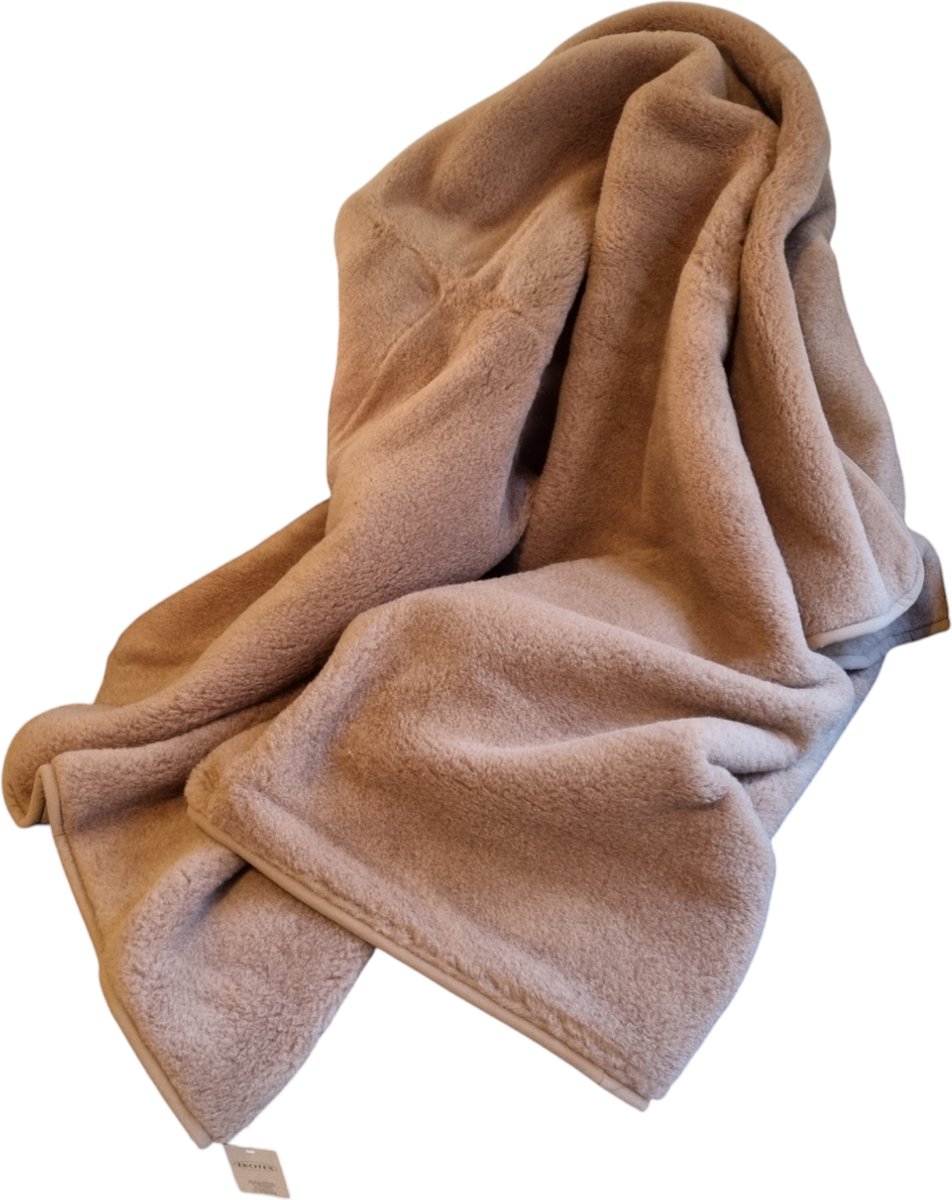 SPECIALE AANBIEDING Luxe deken - 100% natuurlijke wol van Merinosschapen uit Australië 160x200 cm - kleur camel-bruin - Wollen Dekbed in 100% zuivere Australische Merino scheerwol Woolmark-certificaat