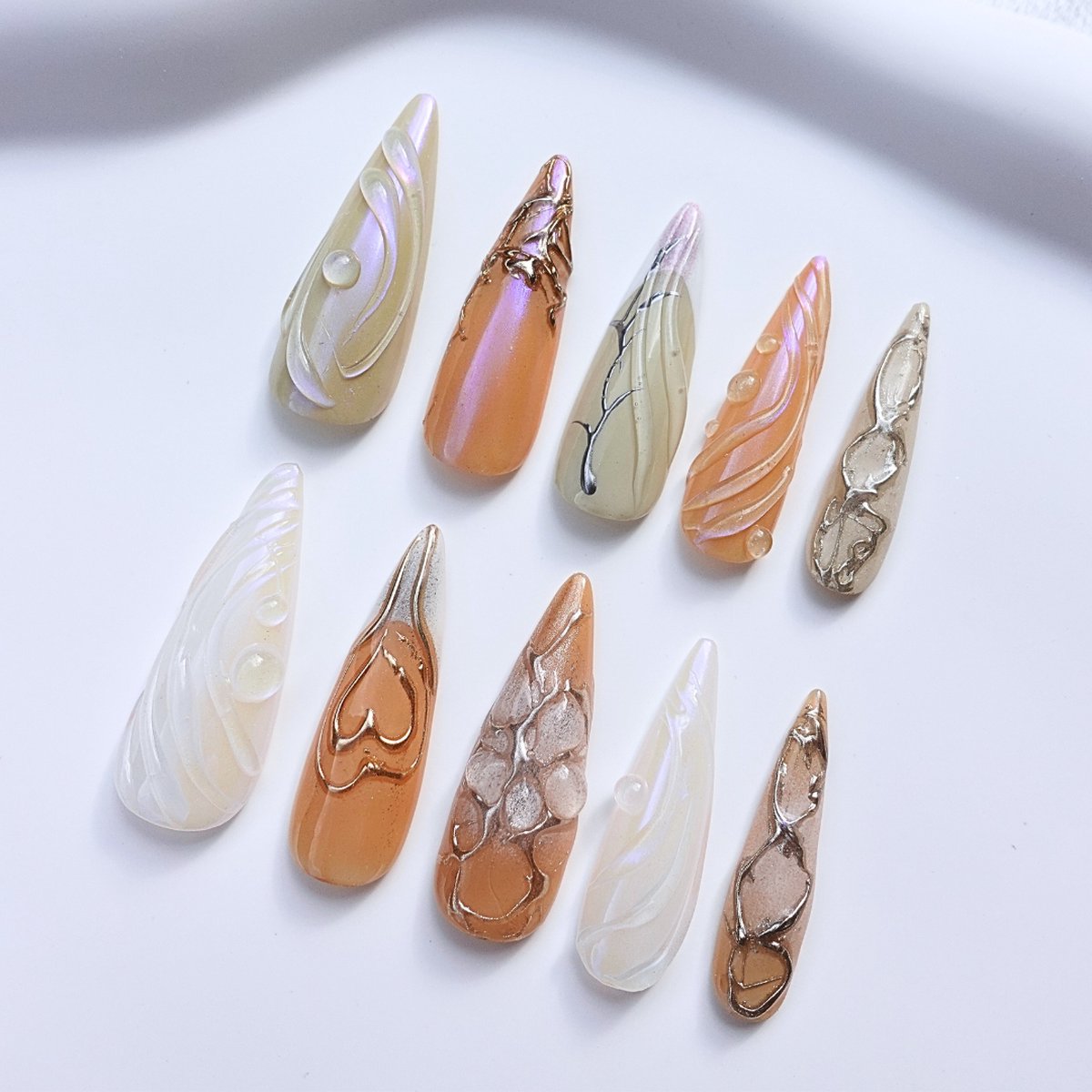 Goedkoopste Press-On Nails - Handgemaakte Press-On Nagels - Oranje Lange Almond Nagels - Gleam Waves - Maat S